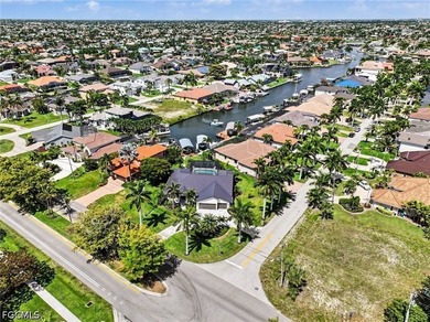 LOCATION, LOCATION, LOCATION! Welcome to this exceptional Direct - photo 28