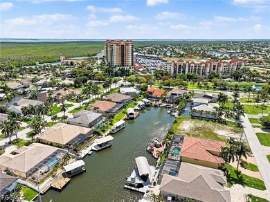 LOCATION, LOCATION, LOCATION! Welcome to this exceptional Direct - photo 30