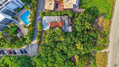 A VERY UNIQUE HIDDEN GEM ON HOLLYWOOD CENTRAL BEACH-ONE OF - photo 32