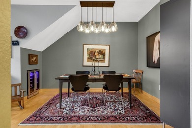 Spectacular 2-story condo offering style, comfort and space! - photo 10