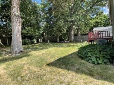 THIS 3 BEDROOM, ONE AND A HALF BATH RANCH HAS BEEN WELL - photo 14