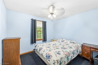 Beautifully updated 3 bedroom, 2 full bath home with year-round - photo 16