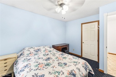Beautifully updated 3 bedroom, 2 full bath home with year-round - photo 17