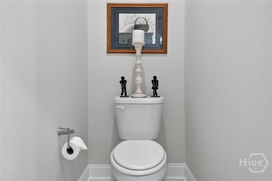 Welcome to Luxury Waterfront Living in the Highly Sought-After - photo 36