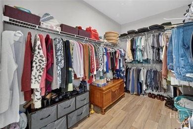 Welcome to Luxury Waterfront Living in the Highly Sought-After - photo 37