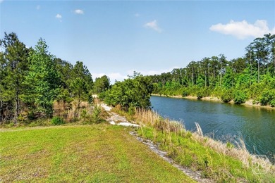 Welcome to Luxury Waterfront Living in the Highly Sought-After - photo 58
