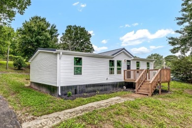 Lake Home For Sale in Sweetwater, Tennessee