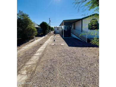 Back on the market! Welcome to this well-maintained 2000