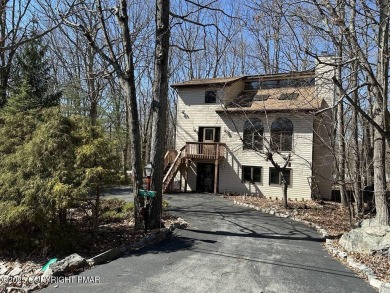 Bright, Airy & Full of Charm - Your Penn Estates Dream Home