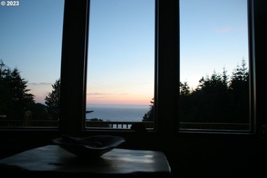 Ocean View Acreage!!! Charming two-bedroom, one-bath artist - photo 19