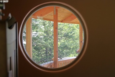 Ocean View Acreage!!! Charming two-bedroom, one-bath artist - photo 28