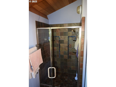 Ocean View Acreage!!! Charming two-bedroom, one-bath artist - photo 30