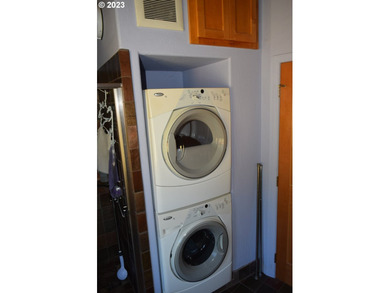Ocean View Acreage!!! Charming two-bedroom, one-bath artist - photo 31