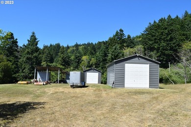 Ocean View Acreage!!! Charming two-bedroom, one-bath artist - photo 37