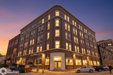 Experience the pinnacle of downtown Burlington living in this - photo 2