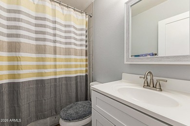 Check out this charming townhome in the peaceful Bellair! With 3 - photo 16