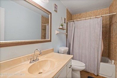 Opportunity awaits with this 4 bedroom, 2 bathroom home in Palm - photo 16