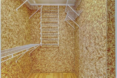 Lake living in this adorable 1 bedroom, 2 full bath year-round - photo 20