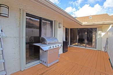 Welcome to easy living in this beautifully updated 3-bedroom - photo 25