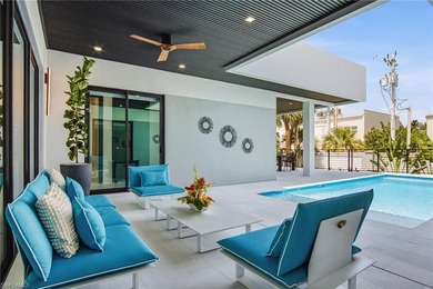 Discover this spectacular modern mid-century estate in the - photo 34