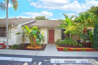 Welcome to easy living in this beautifully updated 3-bedroom - photo 35