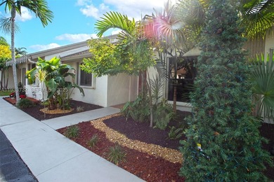 Welcome to easy living in this beautifully updated 3-bedroom - photo 36