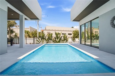 Discover this spectacular modern mid-century estate in the - photo 36