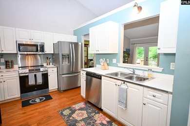 Welcome to 104 Fawn Ct in the heart of Lexington, where comfort - photo 3
