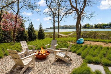 NEW WATERFRONT CONSTRUCTION Thoughtfully crafted and beautifully - photo 13