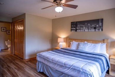 Highly desirable *05* unit condo in an excellent location! This - photo 14