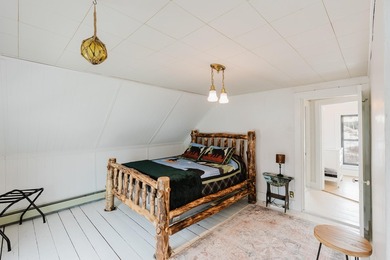 A classic Down East Home! This charming New England home has - photo 16