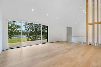 NEW WATERFRONT CONSTRUCTION Thoughtfully crafted and beautifully - photo 19