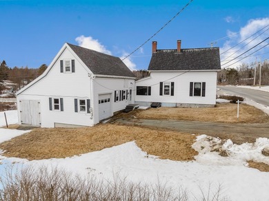 A classic Down East Home! This charming New England home has - photo 21