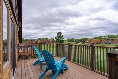 Highly desirable *05* unit condo in an excellent location! This - photo 37