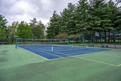 Highly desirable *05* unit condo in an excellent location! This - photo 43