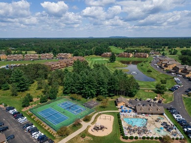 Highly desirable *05* unit condo in an excellent location! This - photo 48