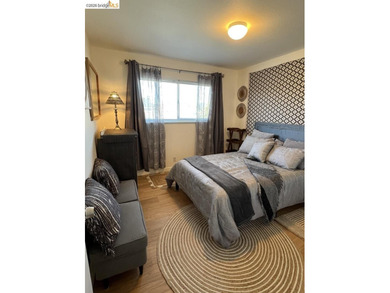 Rare opportunity for the savvy investor! Seven units total (5 - photo 3