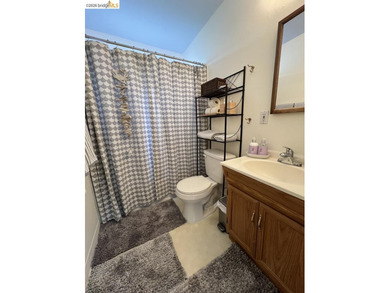 Rare opportunity for the savvy investor! Seven units total (5 - photo 8