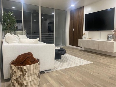 Pine Island Ridge Lakes Condo For Sale in Davie Florida