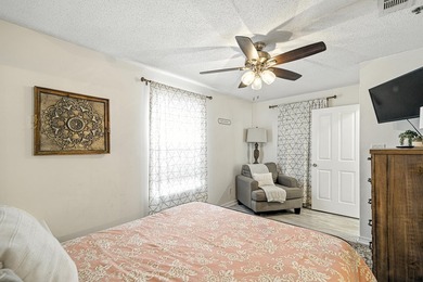 ***LOWEST PRICED CONDO IN THE BUILDING*** This perfectly located - photo 21