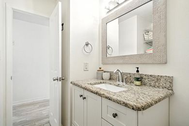 ***LOWEST PRICED CONDO IN THE BUILDING*** This perfectly located - photo 23