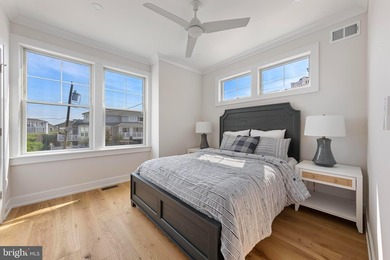 132 W Jeanette is a stunning new construction on Long Beach - photo 25