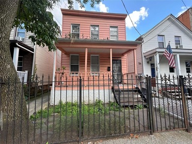 Fantastic opportunity to turn this unique multifamily lot with 2 - photo 1