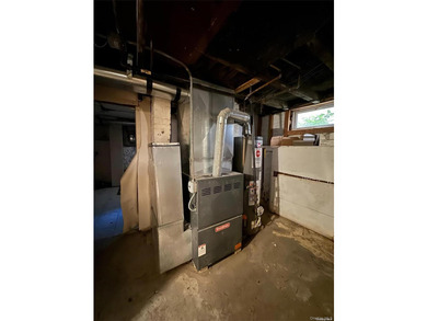 Fantastic opportunity to turn this unique multifamily lot with 2 - photo 8