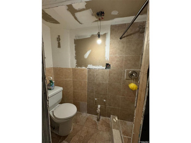 Fantastic opportunity to turn this unique multifamily lot with 2 - photo 10