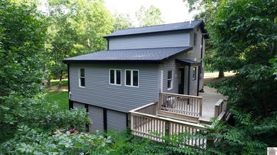 Welcome to your private retreat near Kentucky Lake! Located just - photo 1