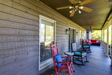 Welcome to this ultimate 4 bed/4.5 bath Lake Murray retreat with - photo 5