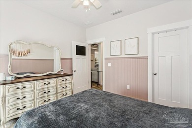 WELCOME TO CAMBRIDGE PARK! Step inside this all brick home and - photo 22