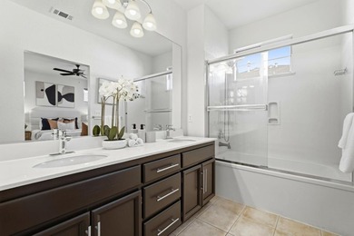 Bright & Updated Townhome Style END UNIT w/ Abundant Natural - photo 26