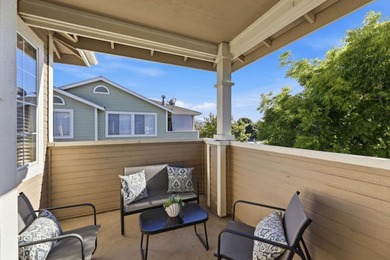 Bright & Updated Townhome Style END UNIT w/ Abundant Natural - photo 27